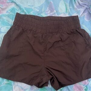 ☾.݁ᛪ༙ NWOT Womens Brown Swim Shorts